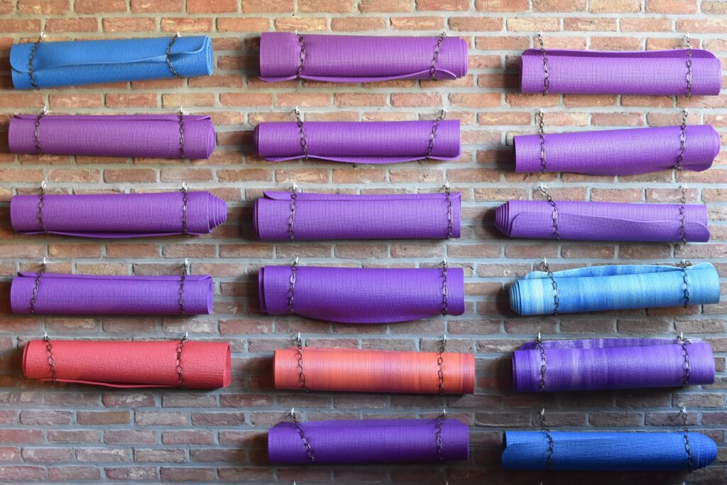 yoga-mat-yoga-pants